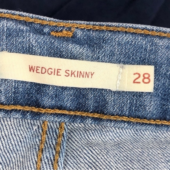 Levi’s wedgie skinny raw hem high rise, button fly jeans - Picture 5 of 9